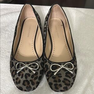 Adrienne Vittadini Leopard Print Ballet Flats size 9